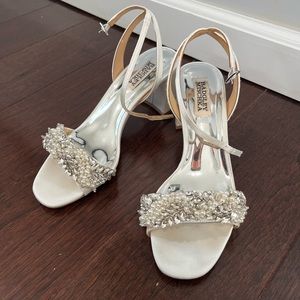 Badgley Mischka Clara Block Heel Sandal (like new)